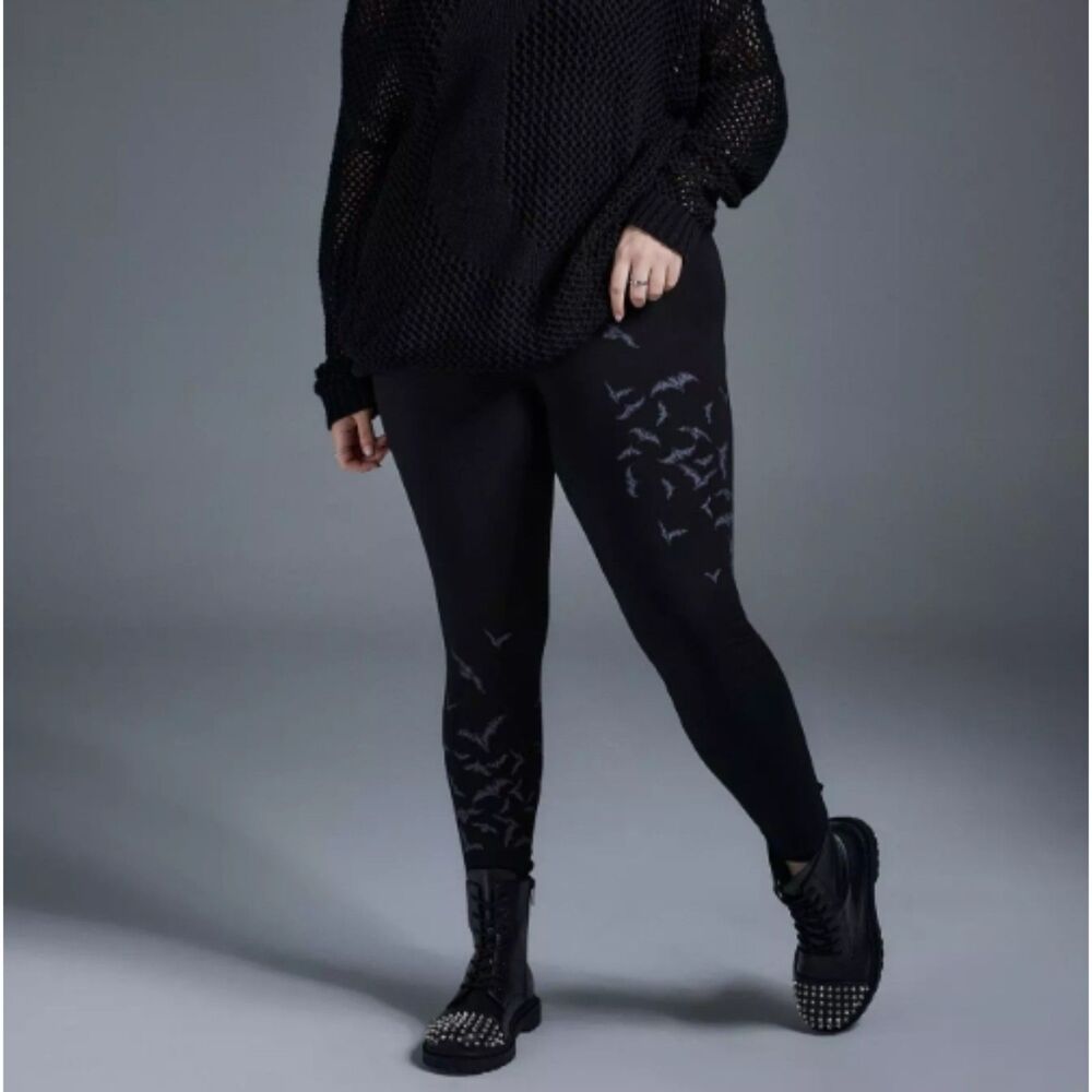 Torrid Womens Nightfall Bat Leggings Full Length Size 3X Black Halloween Spooky